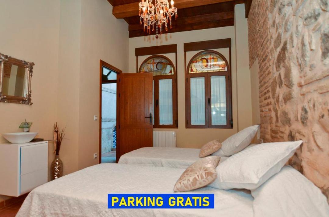 Apartamentos La Casa Del Grial Толедо Екстериор снимка