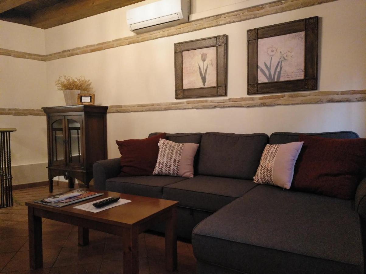 Apartamentos La Casa Del Grial Толедо Екстериор снимка